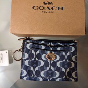 NWT Coach Gray White Coin Card vallet 5.5" X 4"